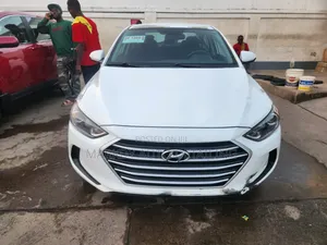 Hyundai Elantra 2017 White