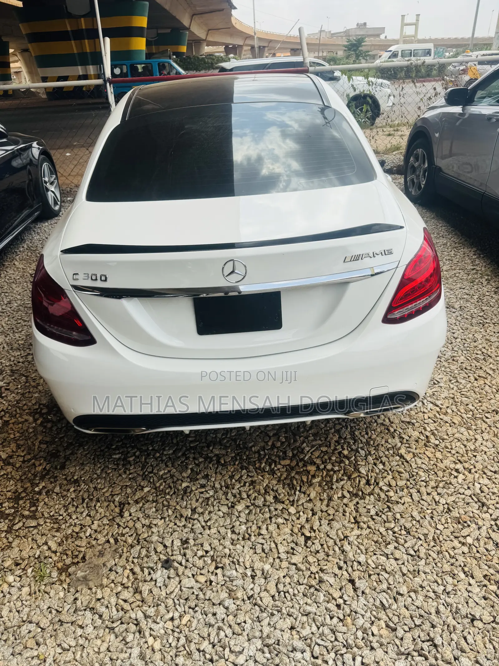 Mercedes-Benz C300 Luxury 4matic Sedan AWD (2.0L 4cyl 7A) 2017 White