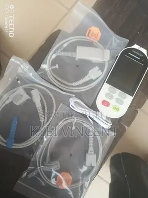 Handheld Pulse Oximeter With 3 Probes