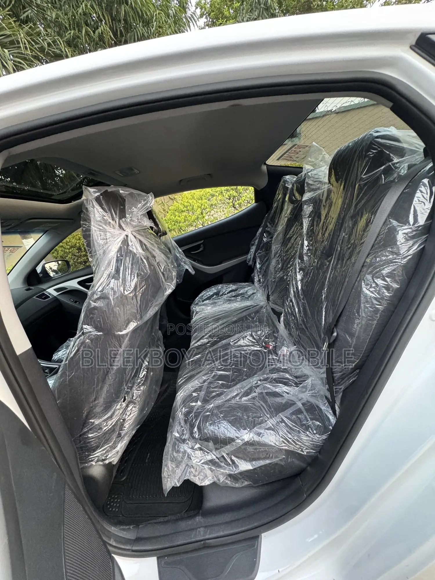 Hyundai Elantra 2015 White