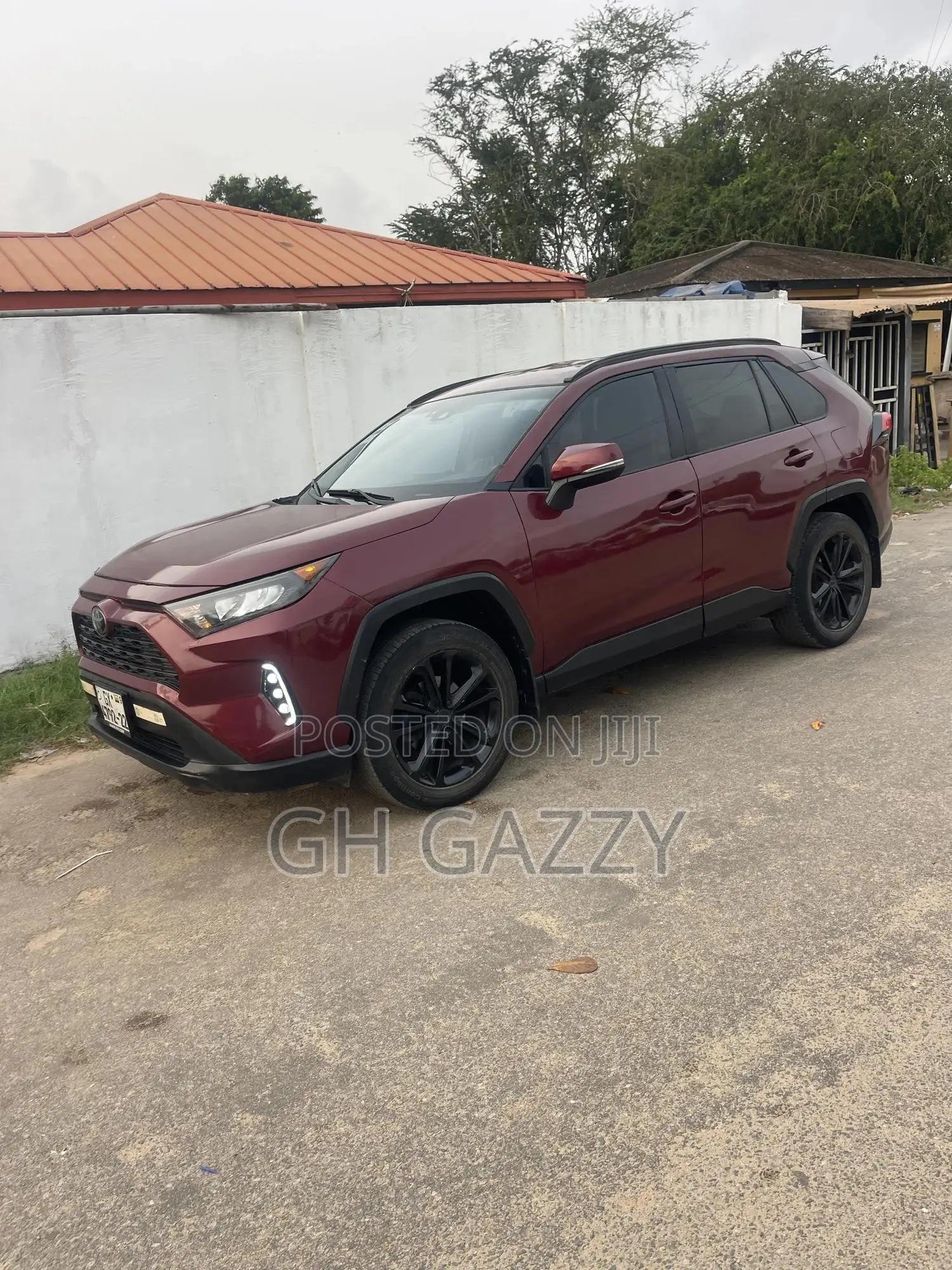 Toyota RAV4 LE AWD 2019