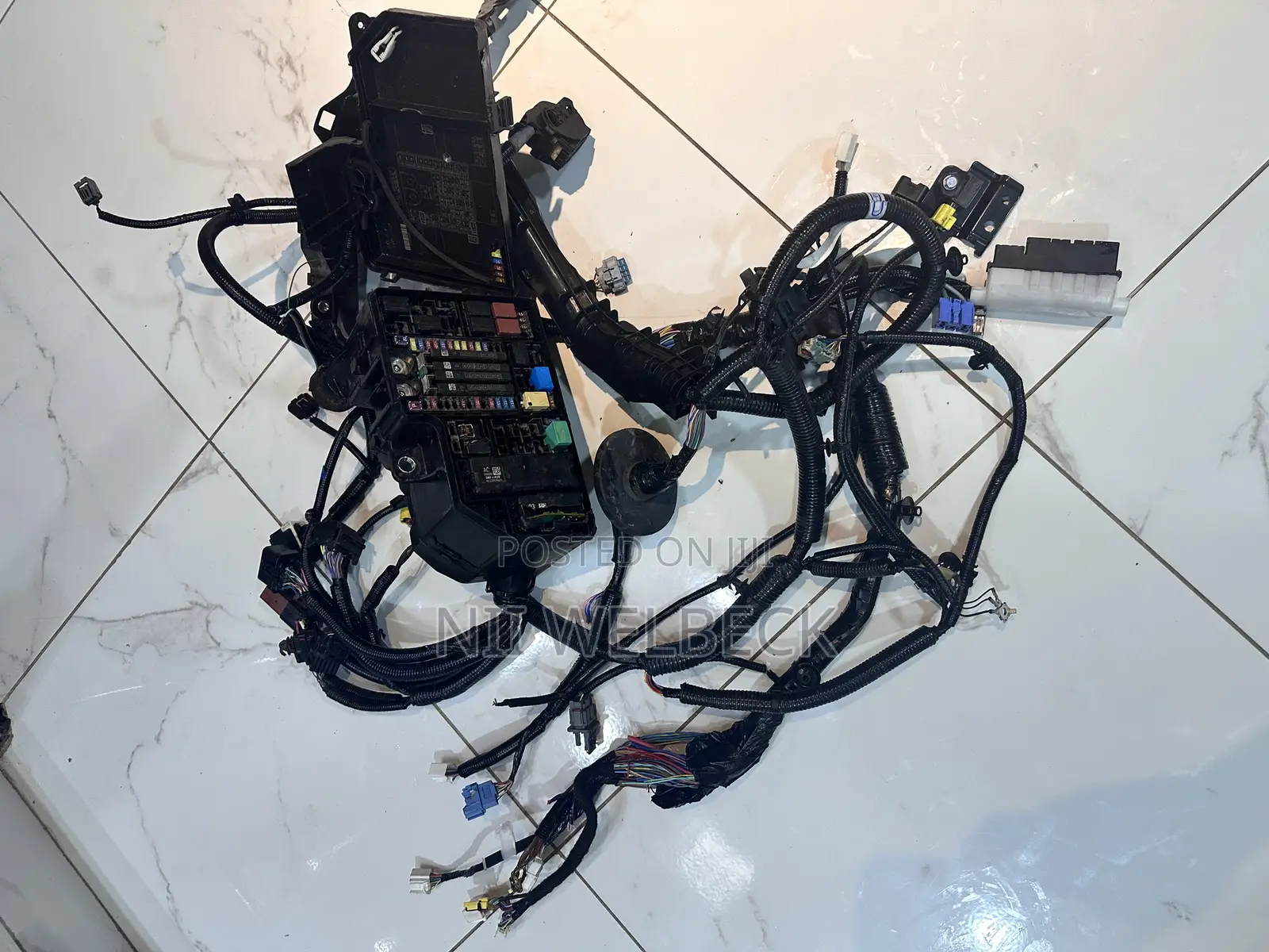 Fuse Box for Honda CRV 2023-2026 With All Wires and Sockets