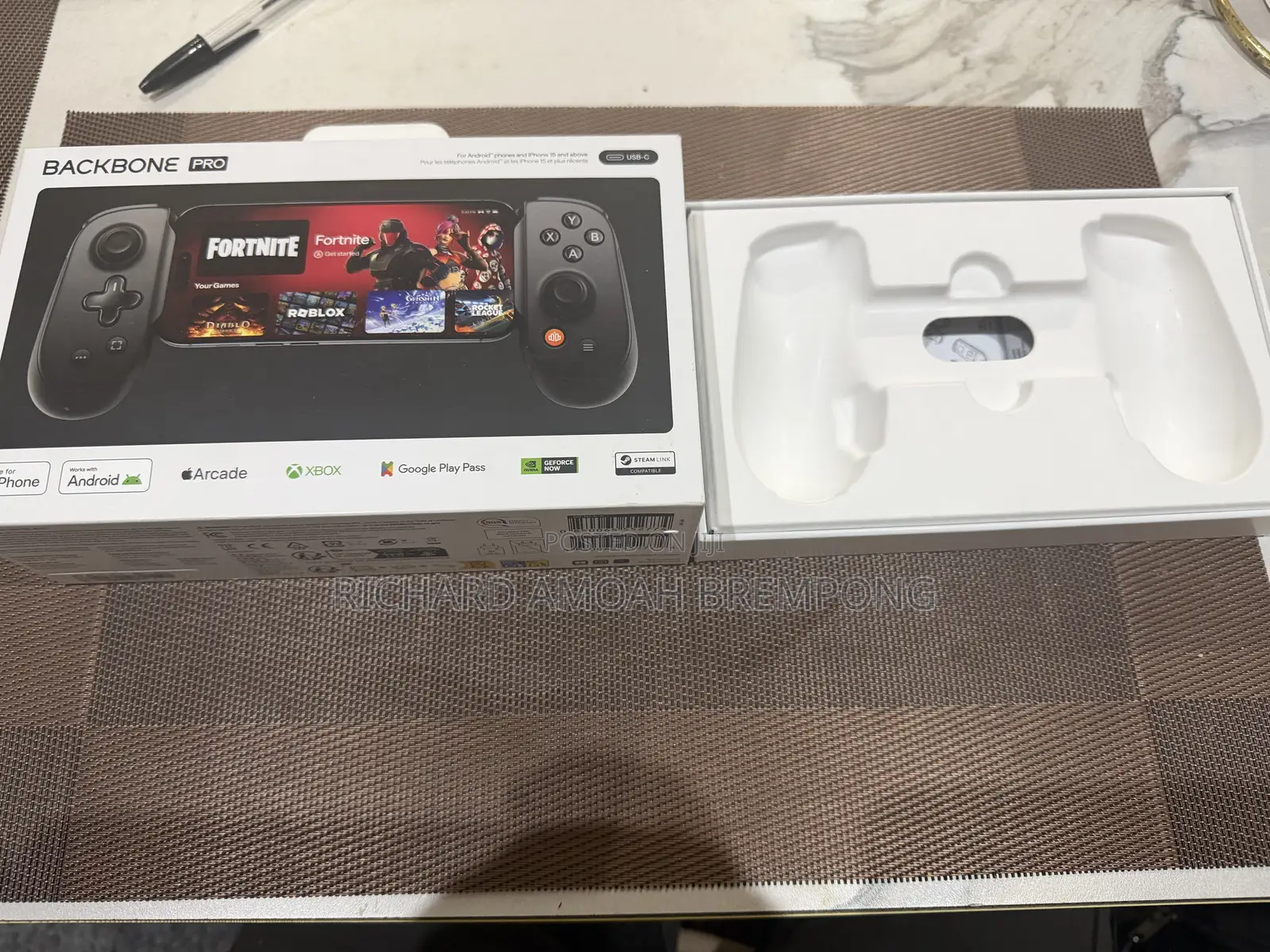 Mobile Phone Game Controller
