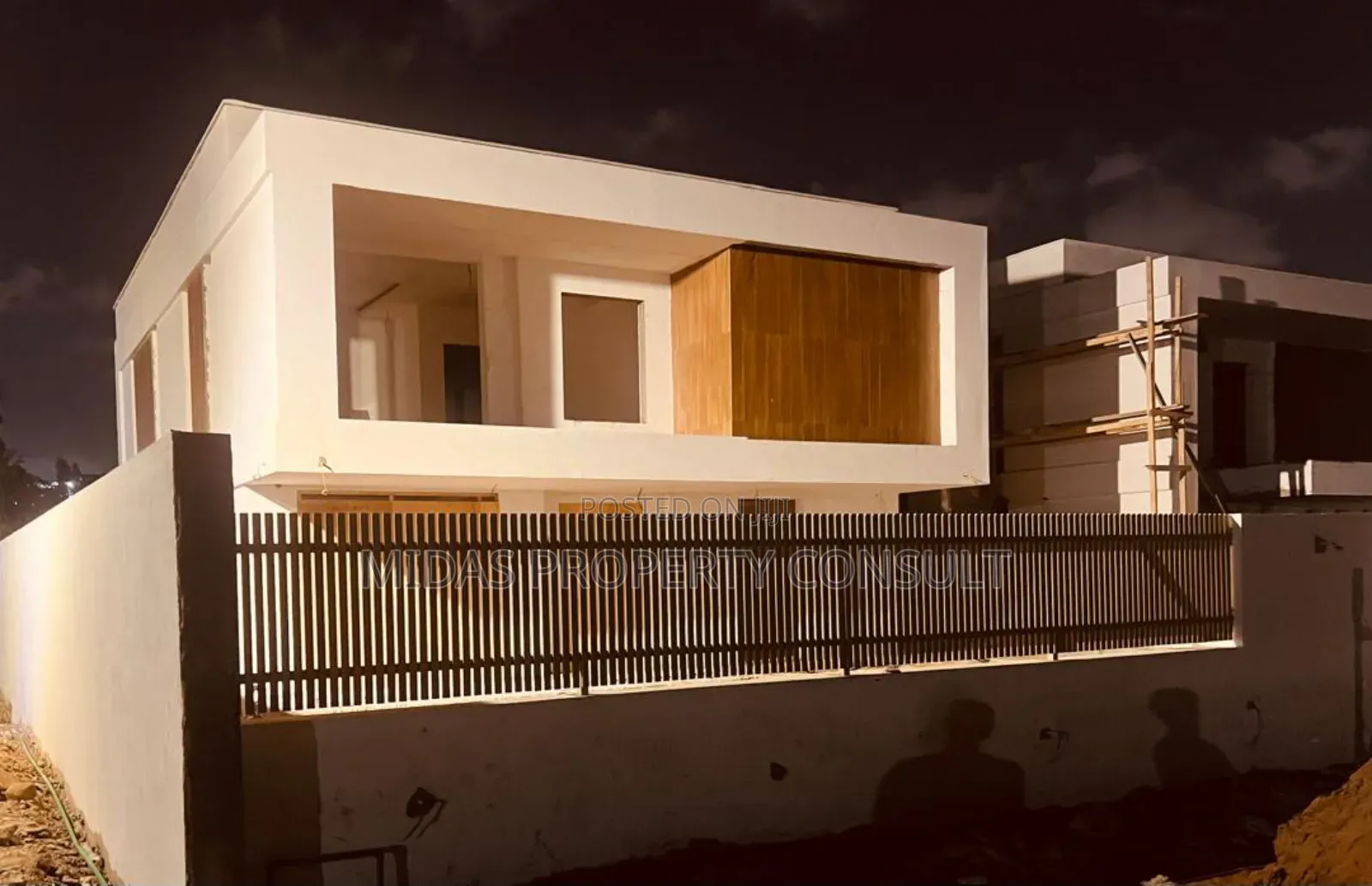4bdrm House in East Airport, Regimanuel Gray Estates for sale