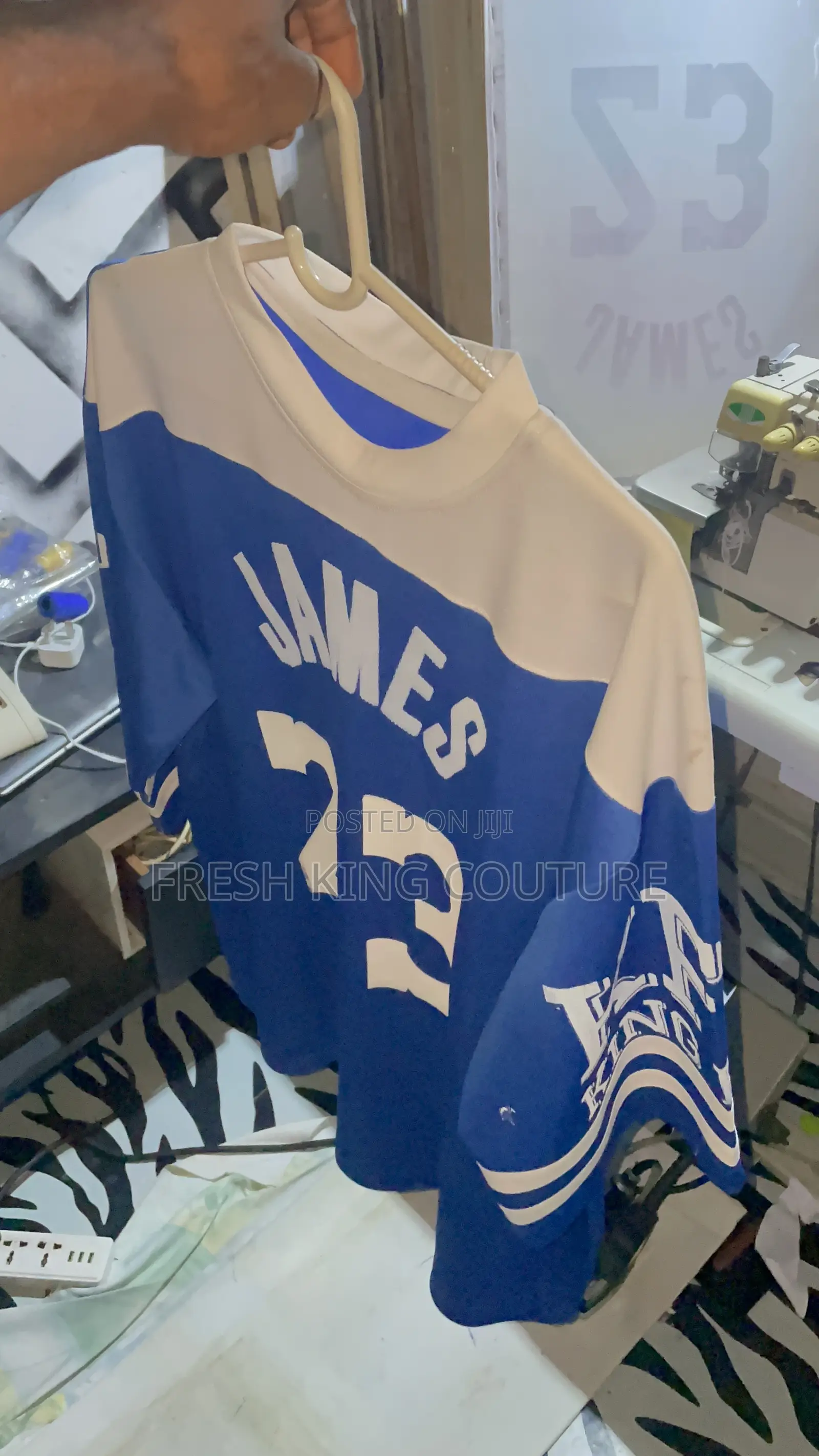 Lakers Tops