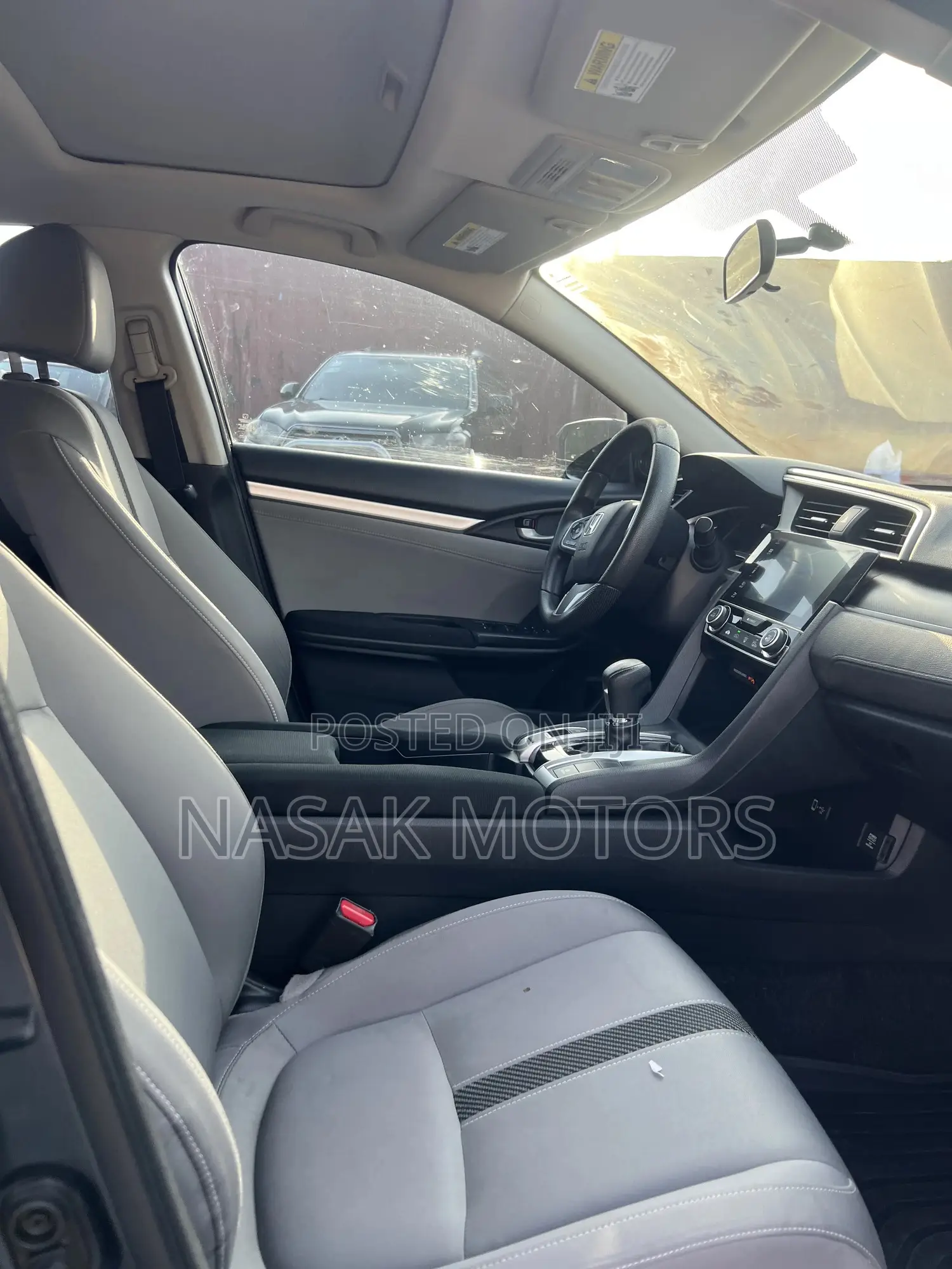 Honda Civic EX 4dr Sedan (2.0L 4cyl) 2017 Gray