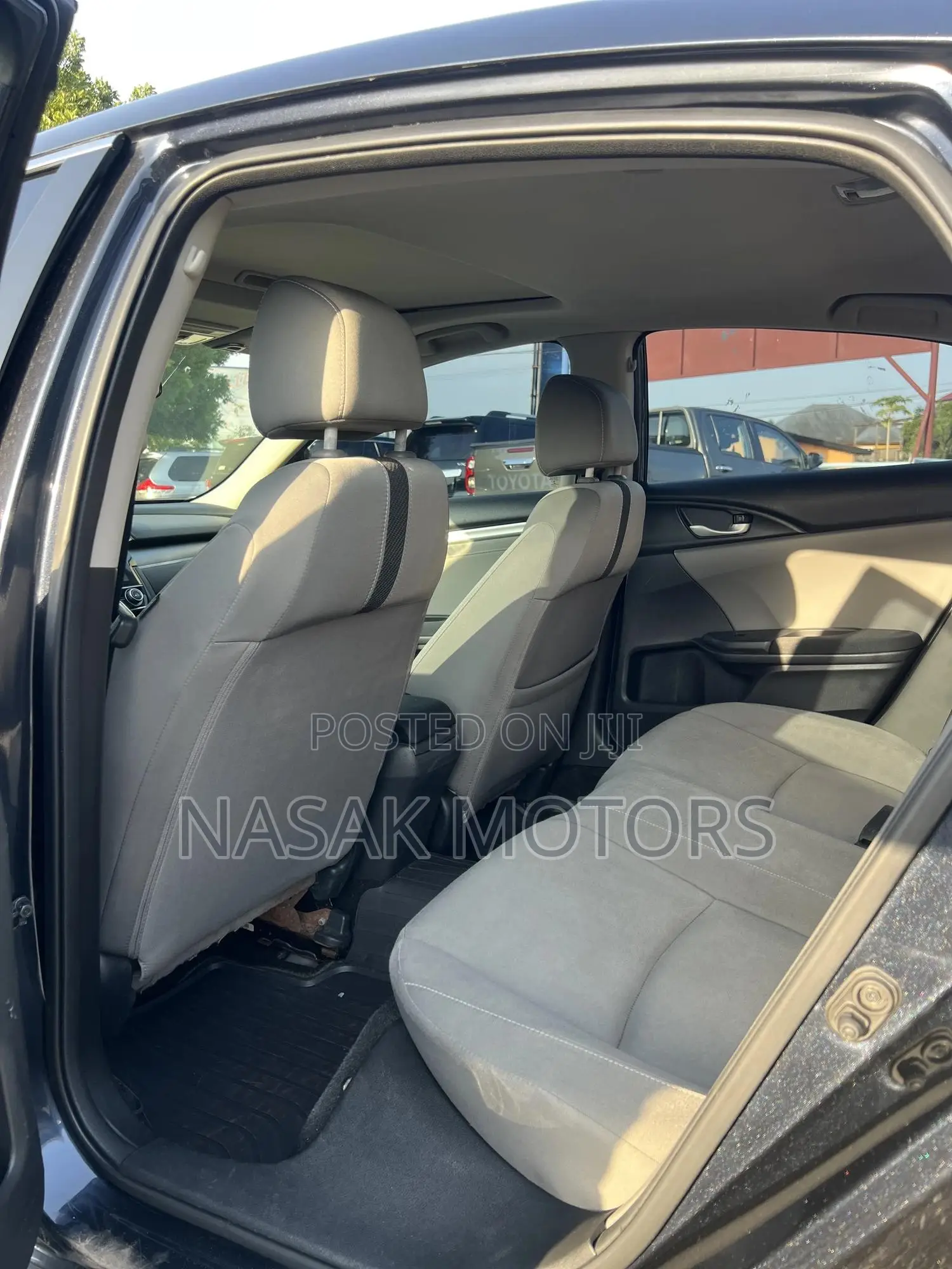 Honda Civic EX 4dr Sedan (2.0L 4cyl) 2017 Gray