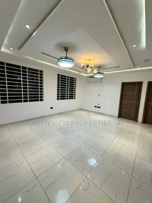 2bdrm Apartment in West Hills Mall Area for rent