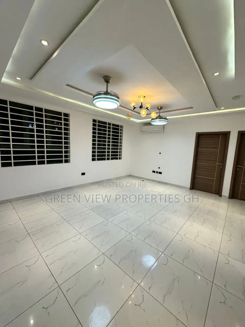 2bdrm Apartment in West Hills Mall Area for rent