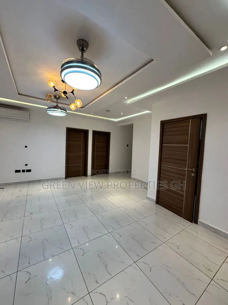 2bdrm Apartment in West Hills Mall Area for rent