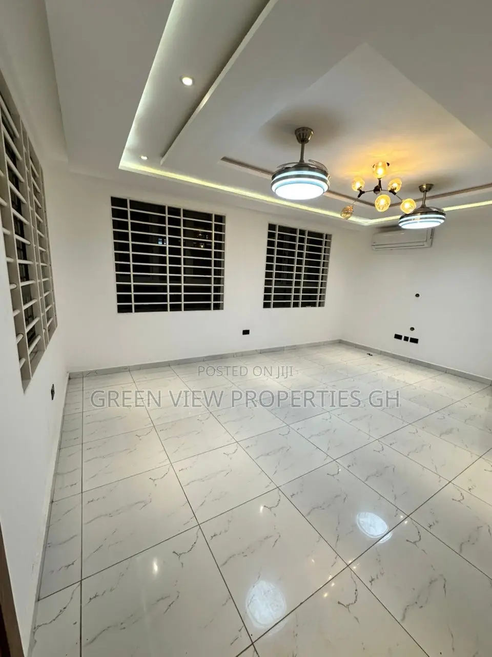2bdrm Apartment in West Hills Mall Area for rent