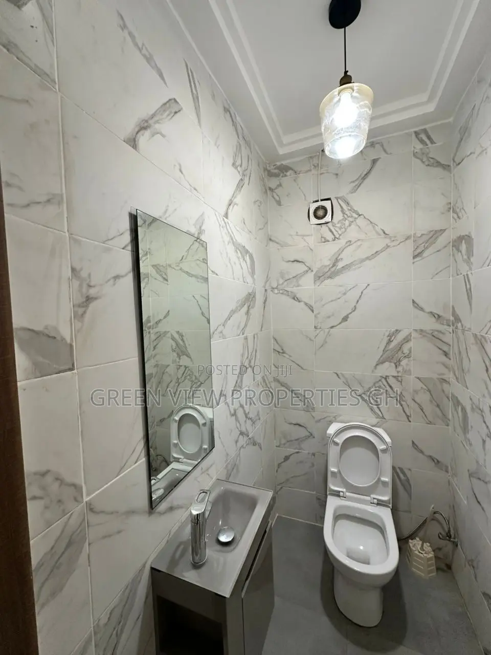 2bdrm Apartment in West Hills Mall Area for rent