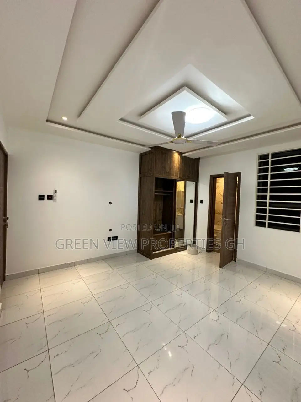 2bdrm Apartment in West Hills Mall Area for rent