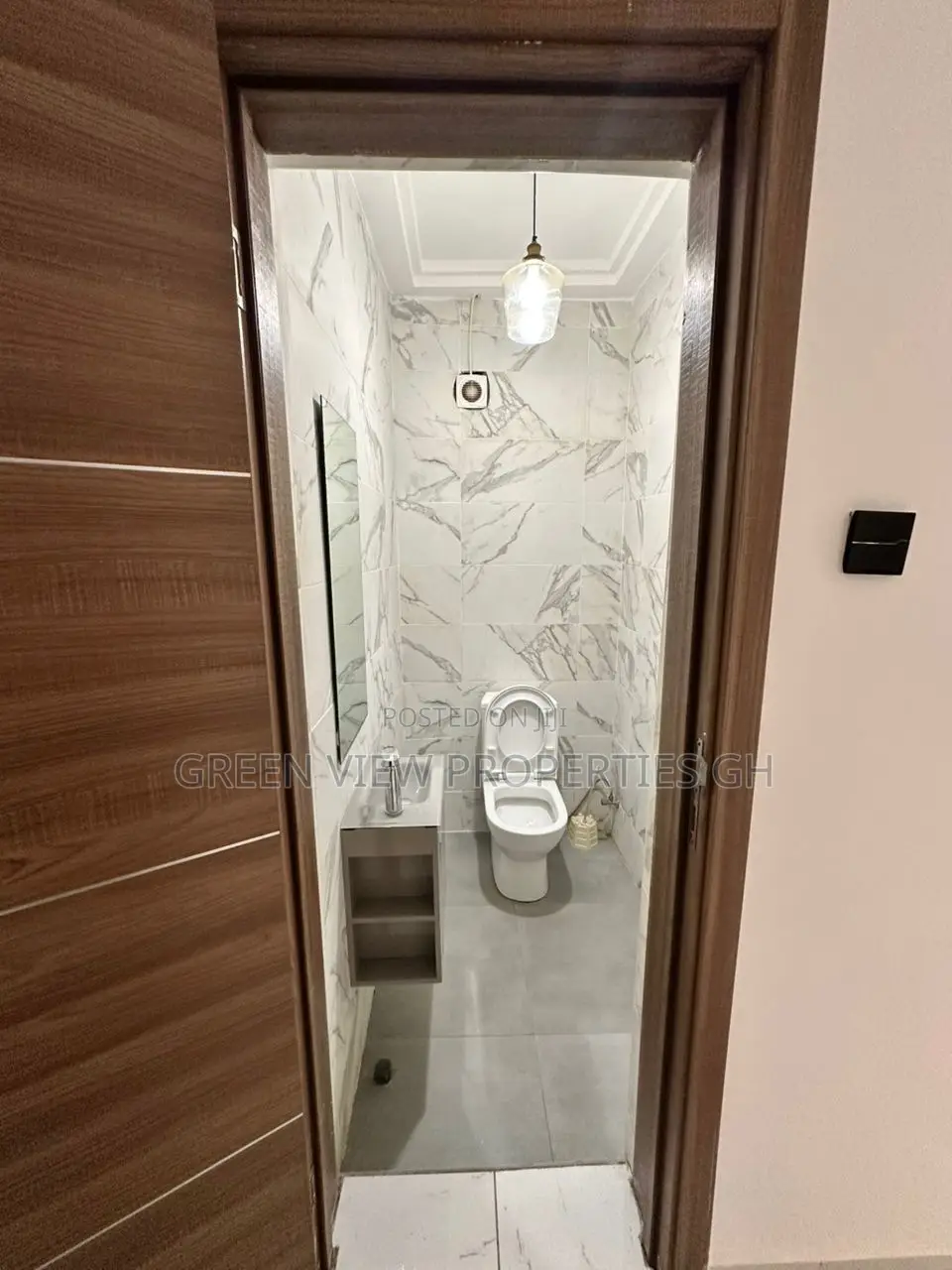 2bdrm Apartment in West Hills Mall Area for rent