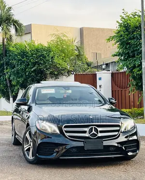 Mercedes-Benz E300 4Matic AWD Sedan (2.0L 4cyl 9A) 2017 Black