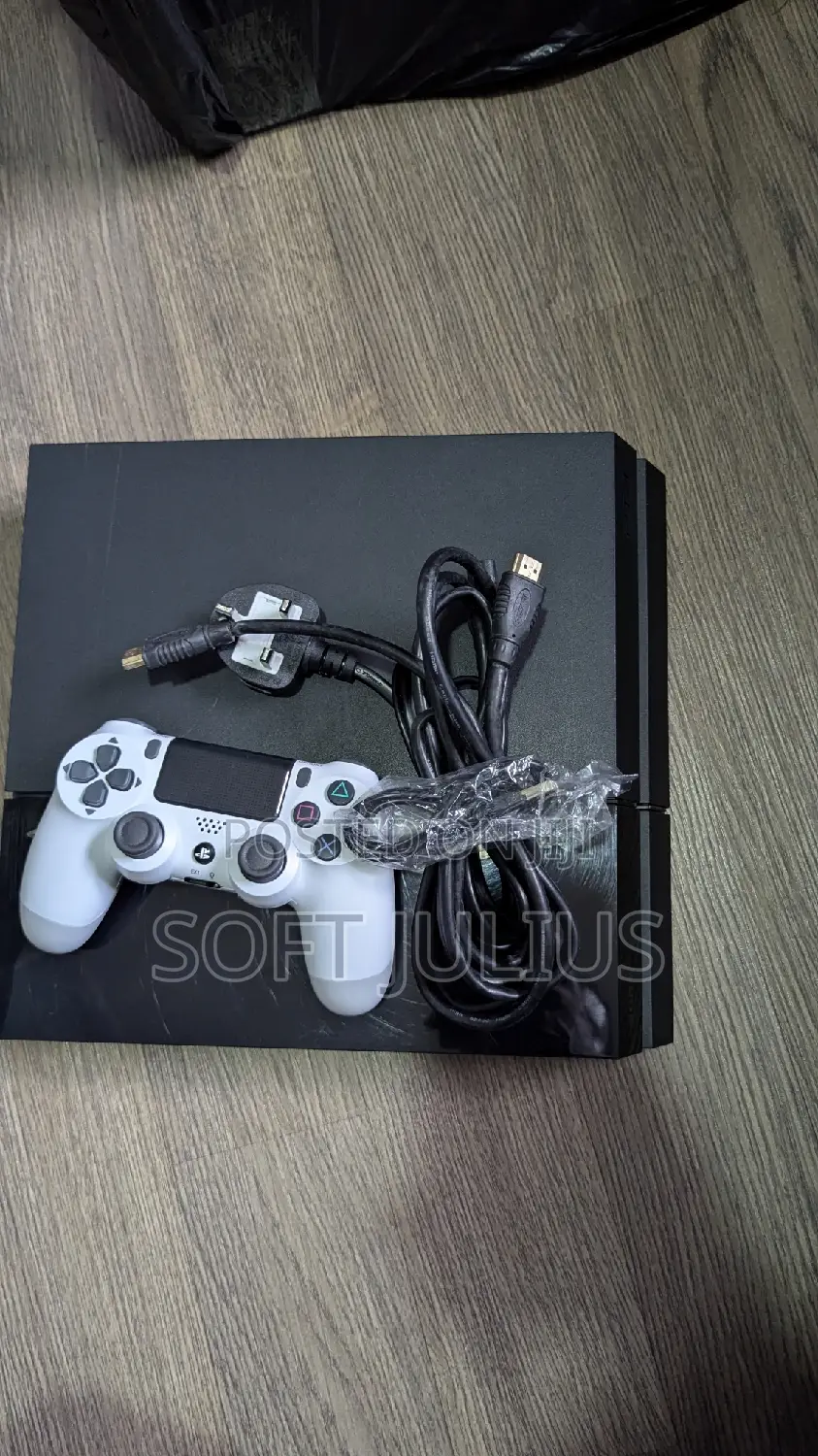 Tested Playstation 4 (Ps4) Standard With Hot Games Ready to Play.