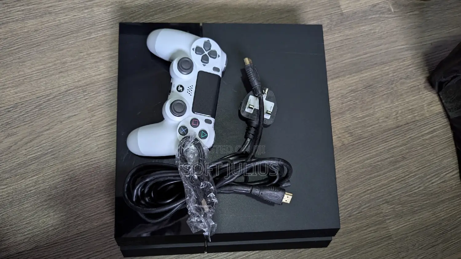 Tested Playstation 4 (Ps4) Standard With Hot Games Ready to Play.