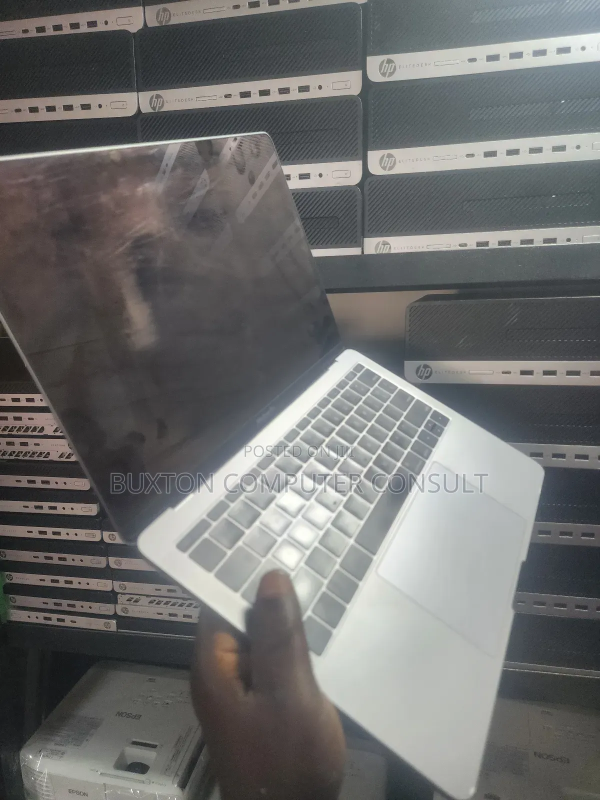 Laptop Apple MacBook Pro 2017 8GB Intel Core i5 SSD 128GB
