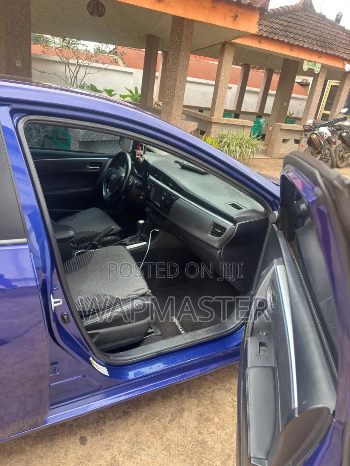 Toyota Corolla S w/Special Edition Pkg (1.8L 4cyl CVT) 2016 Blue