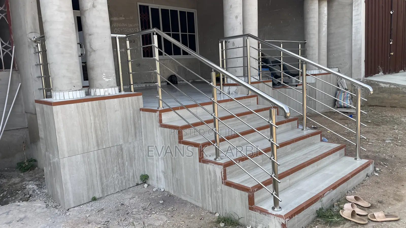 Rocky Stainless Steel And Glass Balustrade
