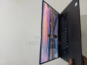 Laptop Dell XPS 15 9560 8GB Intel Core i7 SSD 256GB