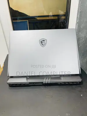 Laptop MSI Vector GP68 HX 13V 16GB Intel Core i9 SSD 1T