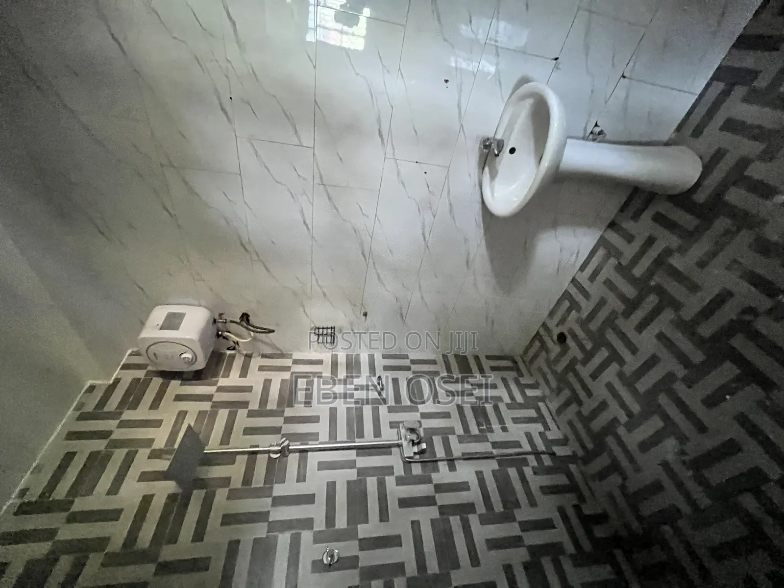 3bdrm Apartment in Dansoman for rent