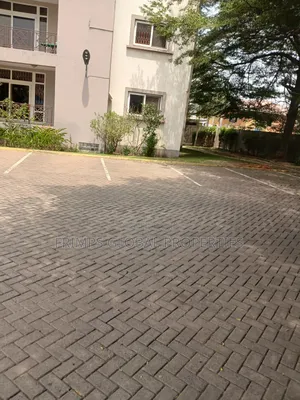 3bdrm Apartment in Airport Residential Area for rent