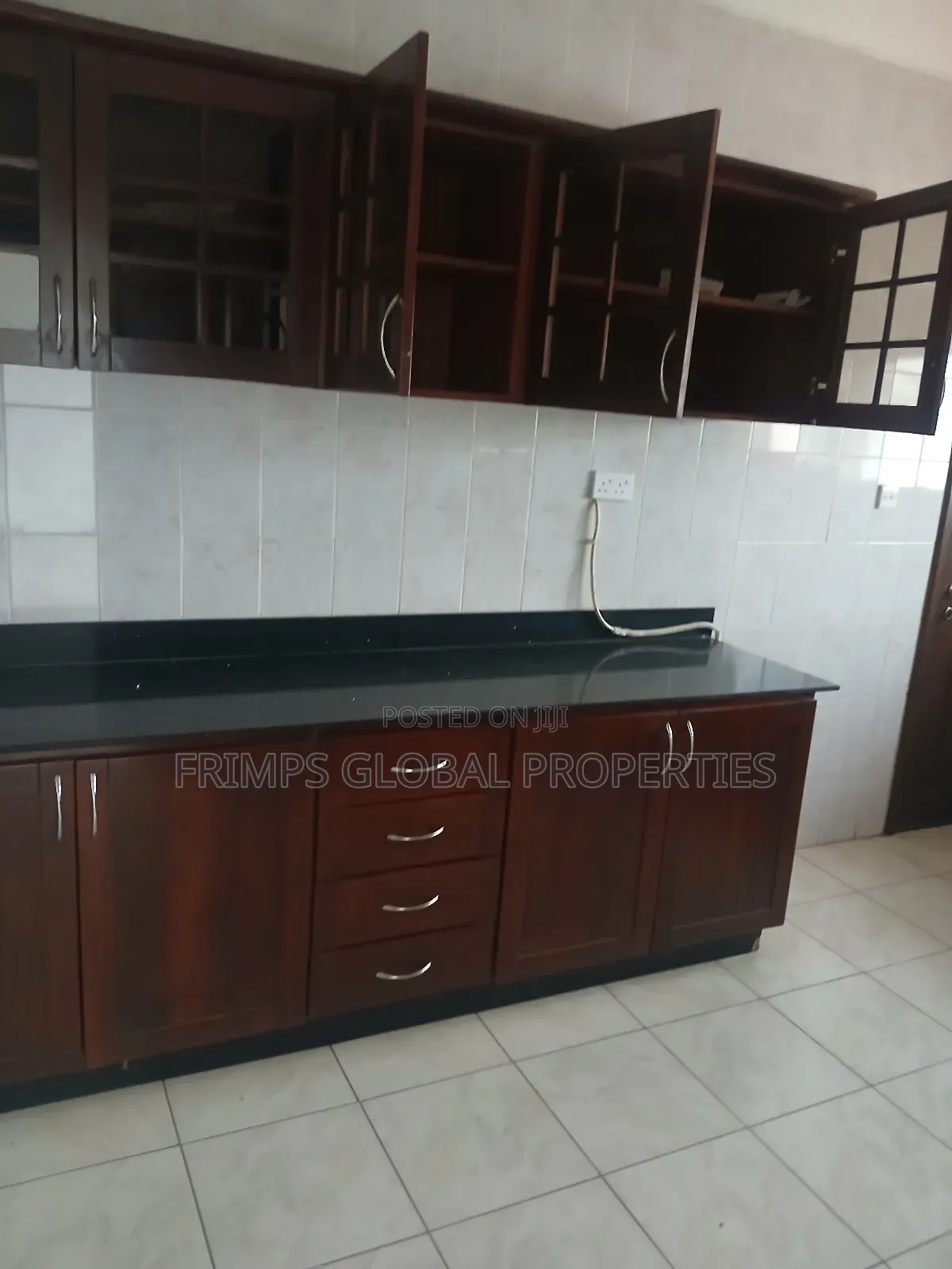3bdrm Apartment in Airport Residential Area for rent