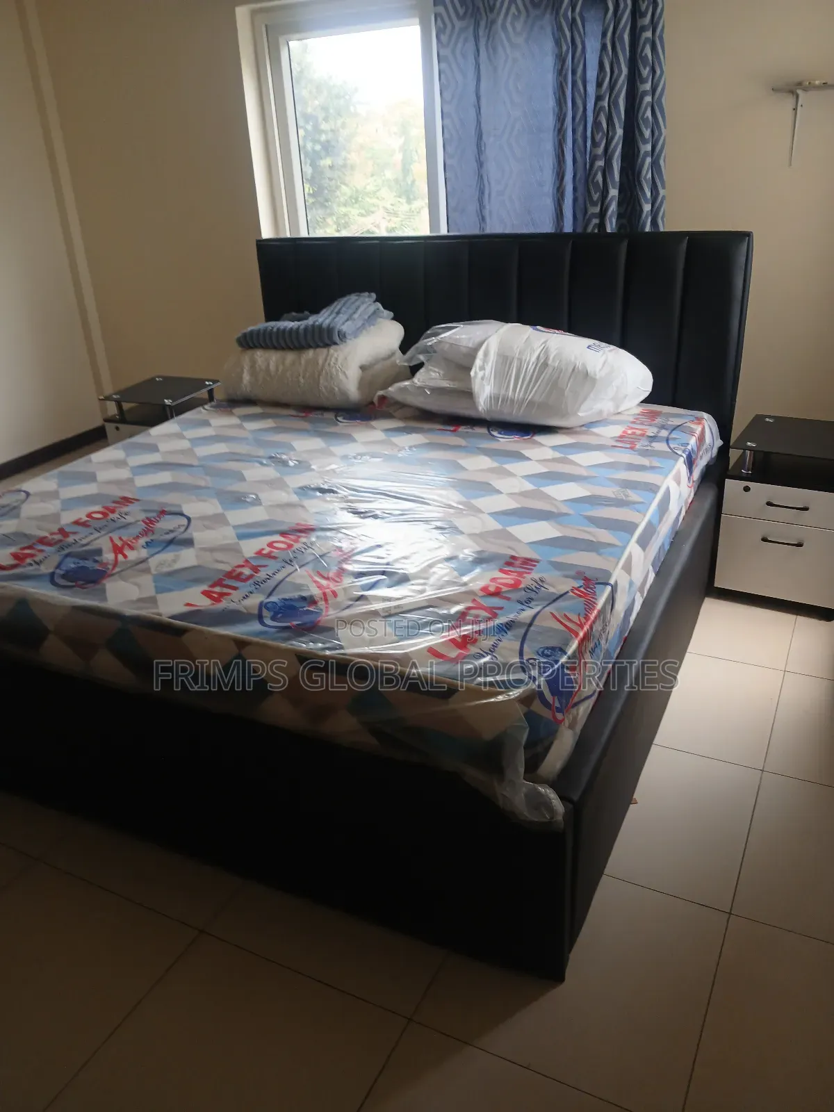 Furnished 3bdrm Apartment in Shopping Arcade Area for rent
