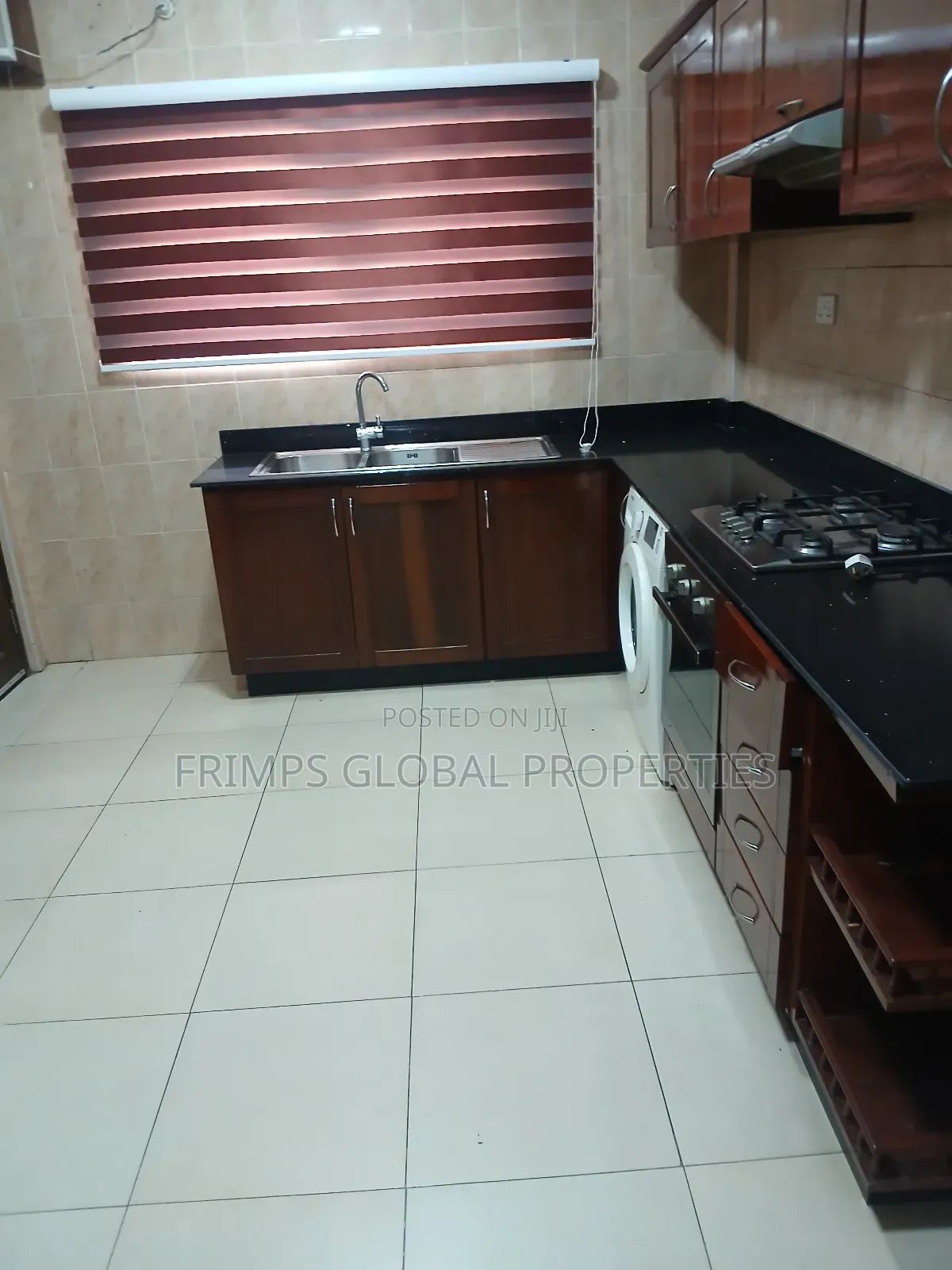 Furnished 3bdrm Apartment in Shopping Arcade Area for rent
