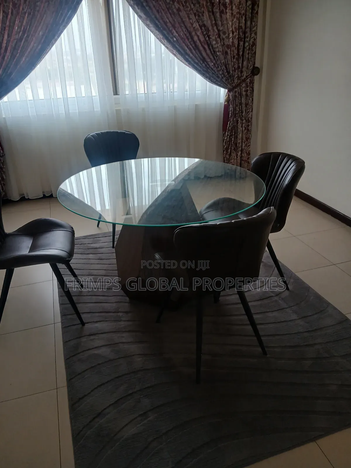 Furnished 3bdrm Apartment in Shopping Arcade Area for rent