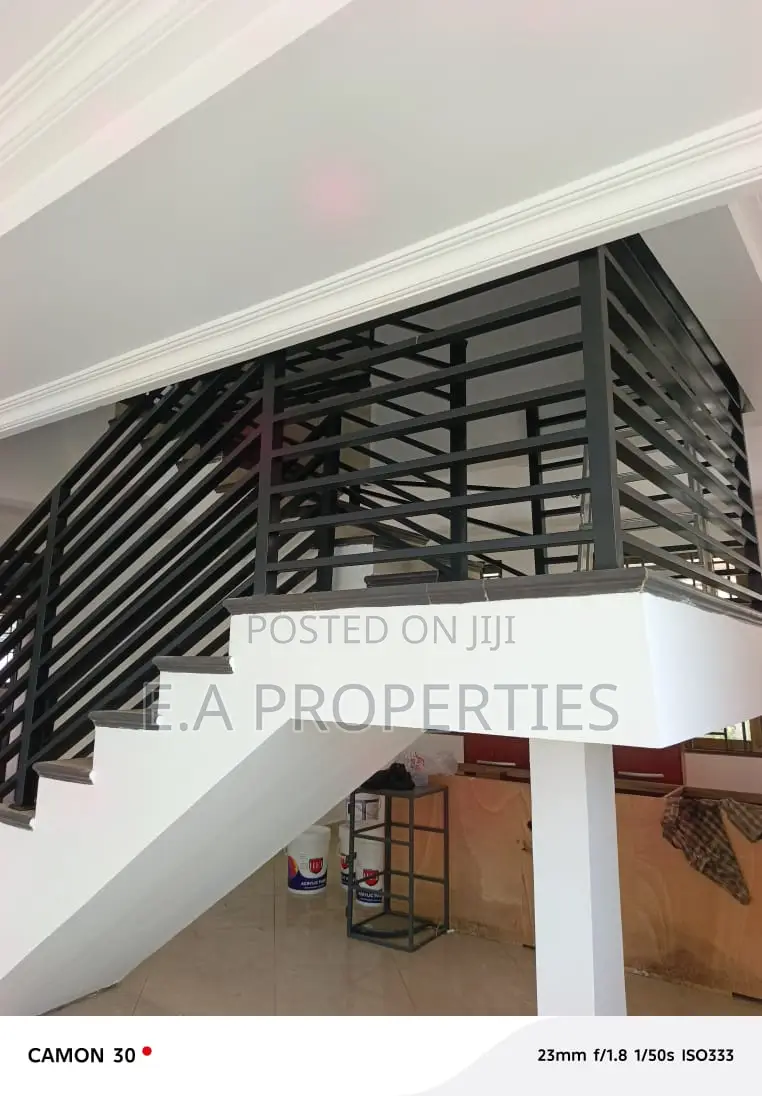 4bdrm Duplex in E A Properties, Housing Down for rent