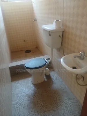 3bdrm Apartment in West Hills Mall Area for rent