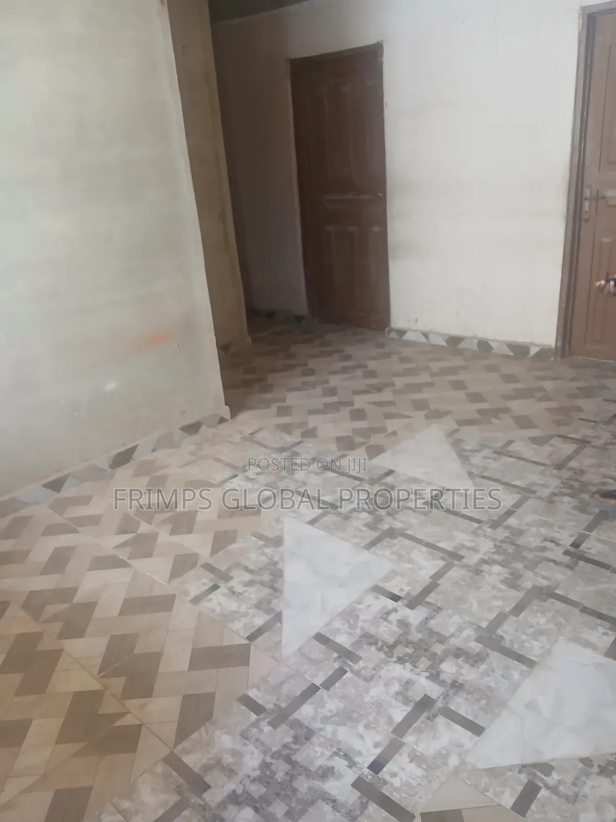2bdrm Apartment in West Hills Mall Area for rent
