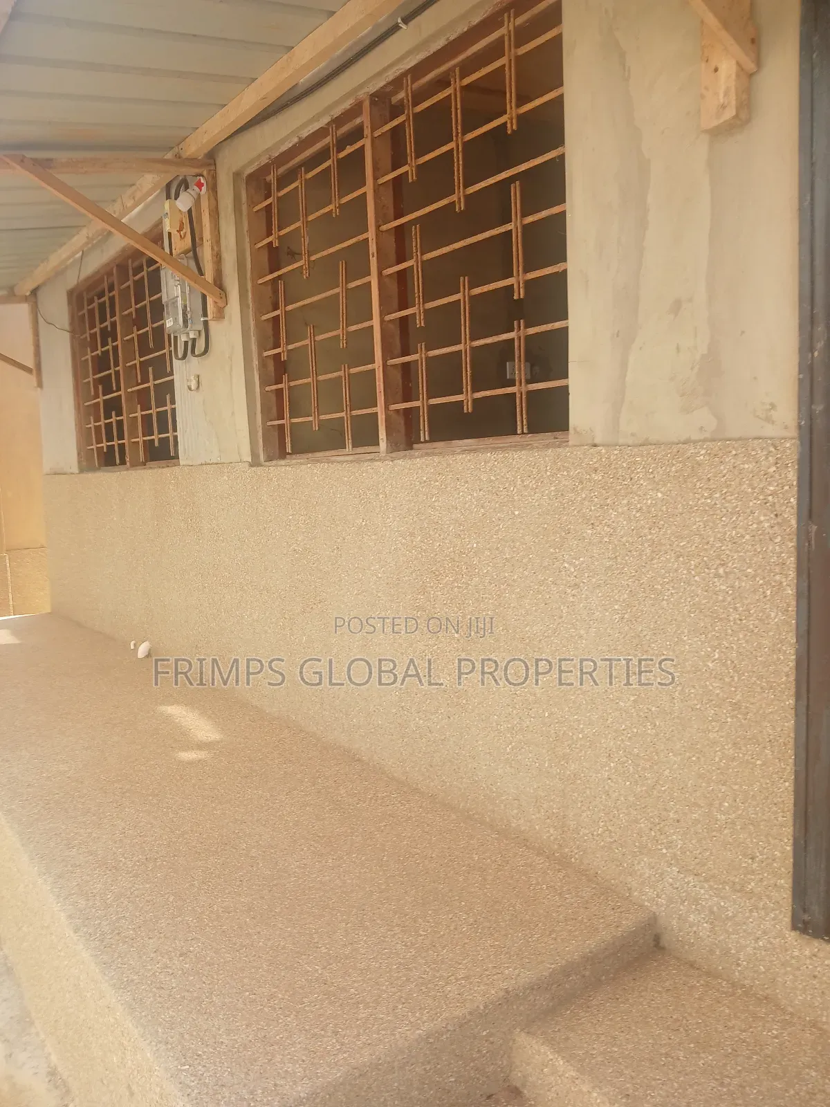 2bdrm Apartment in West Hills Mall Area for rent