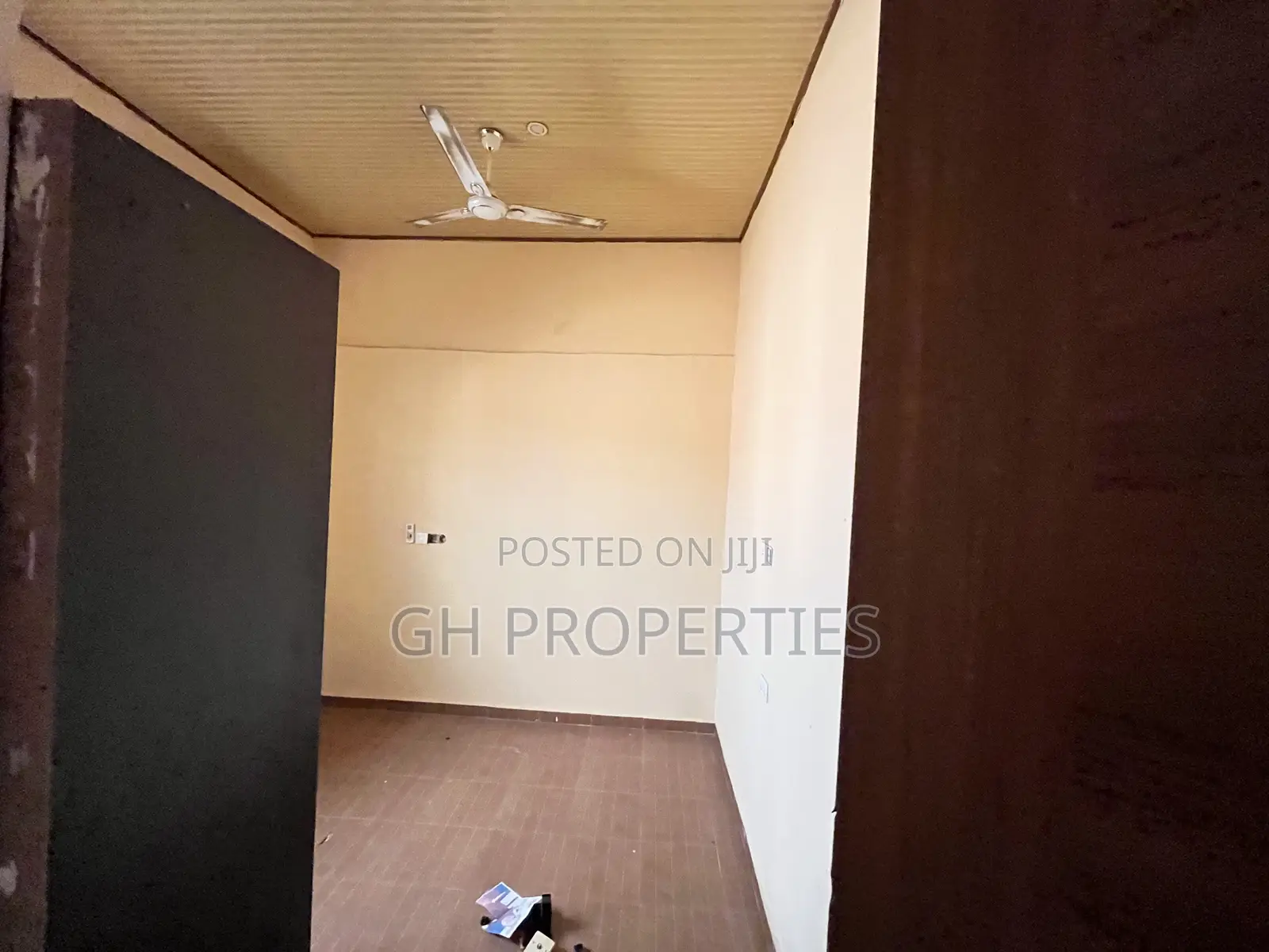 3bdrm Apartment in Sokoban,Wood, Kumasi Metropolitan for rent