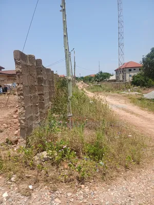 5bdrm House In West Hills Mall Area For Sale