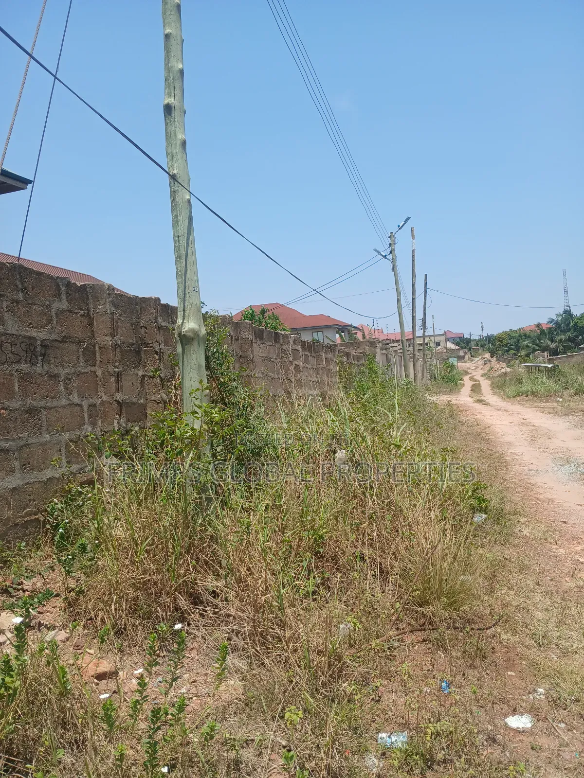 5bdrm House In West Hills Mall Area For Sale