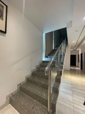 4bdrm Duplex in West Hills Mall Area for rent