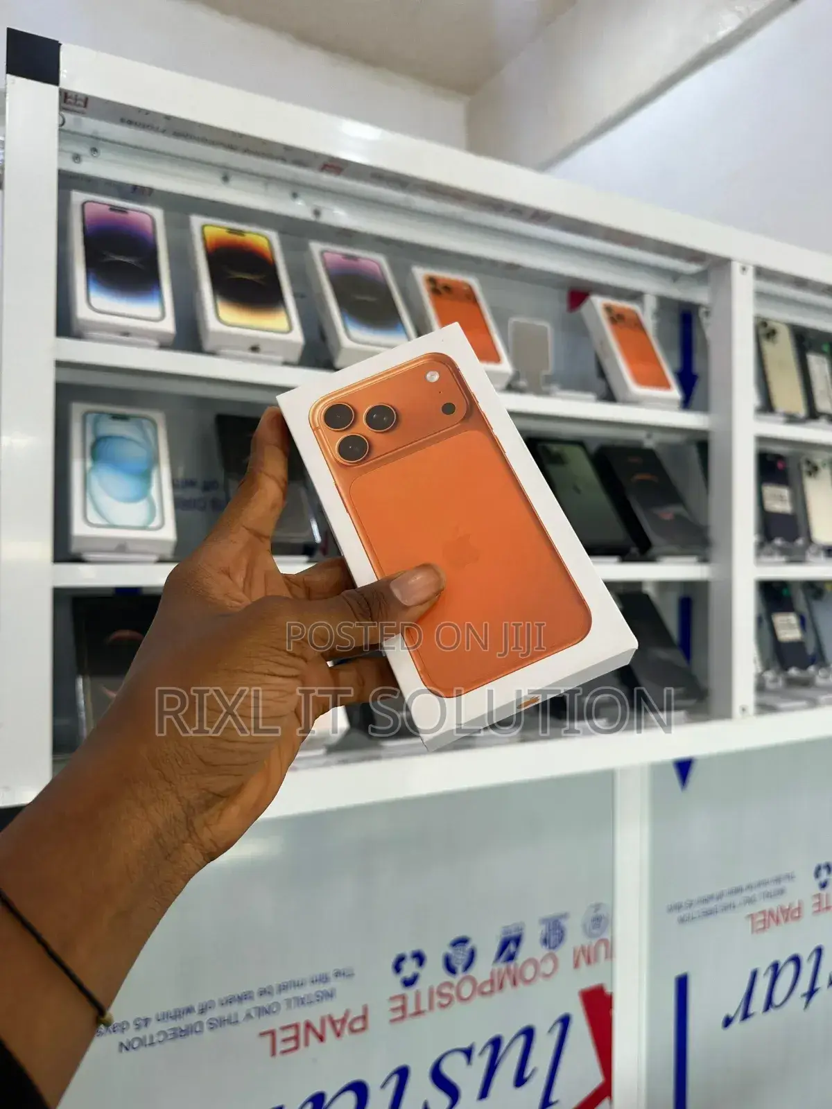 New Apple iPhone XR 128 GB Orange