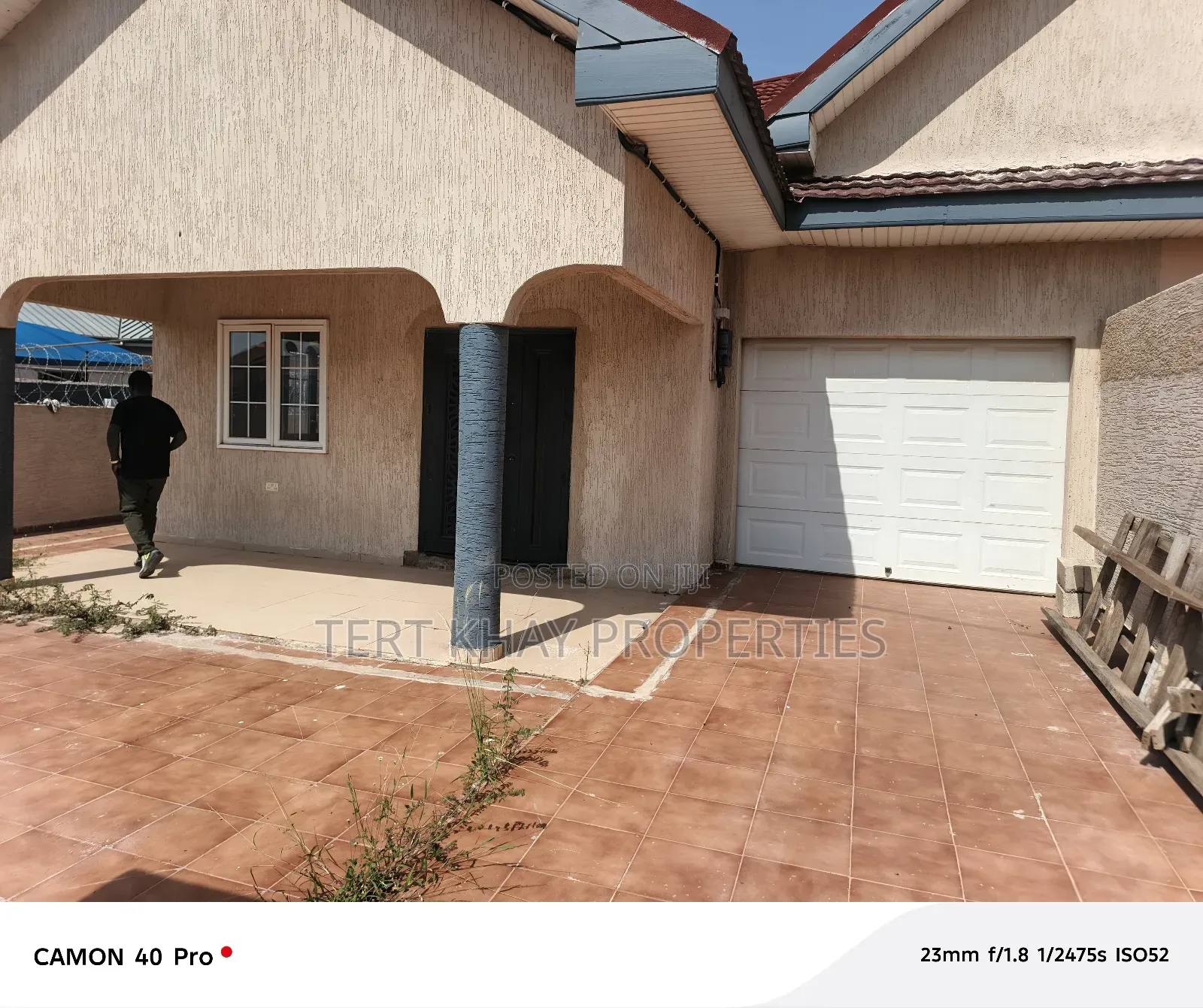 3bdrm House in Shell Signboard, Spintex for sale