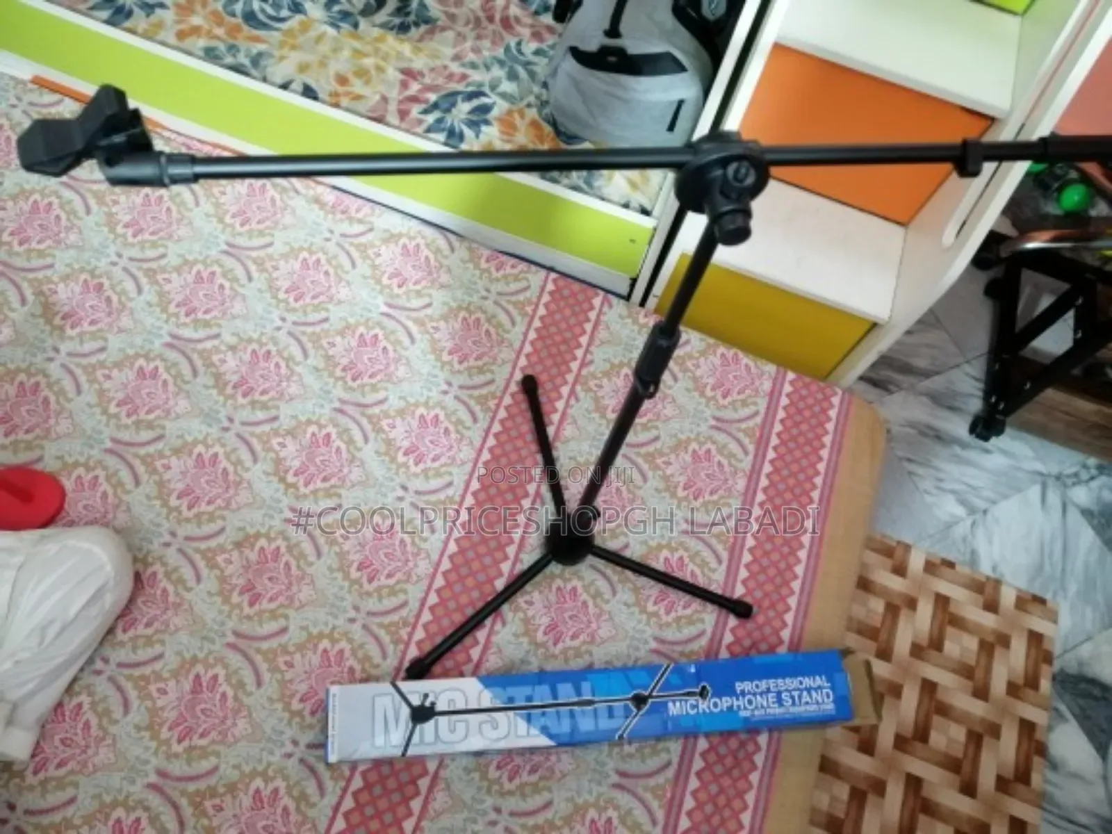 Tripod Mic Stand Universal Clips.