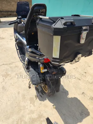 Honda 2022 Black