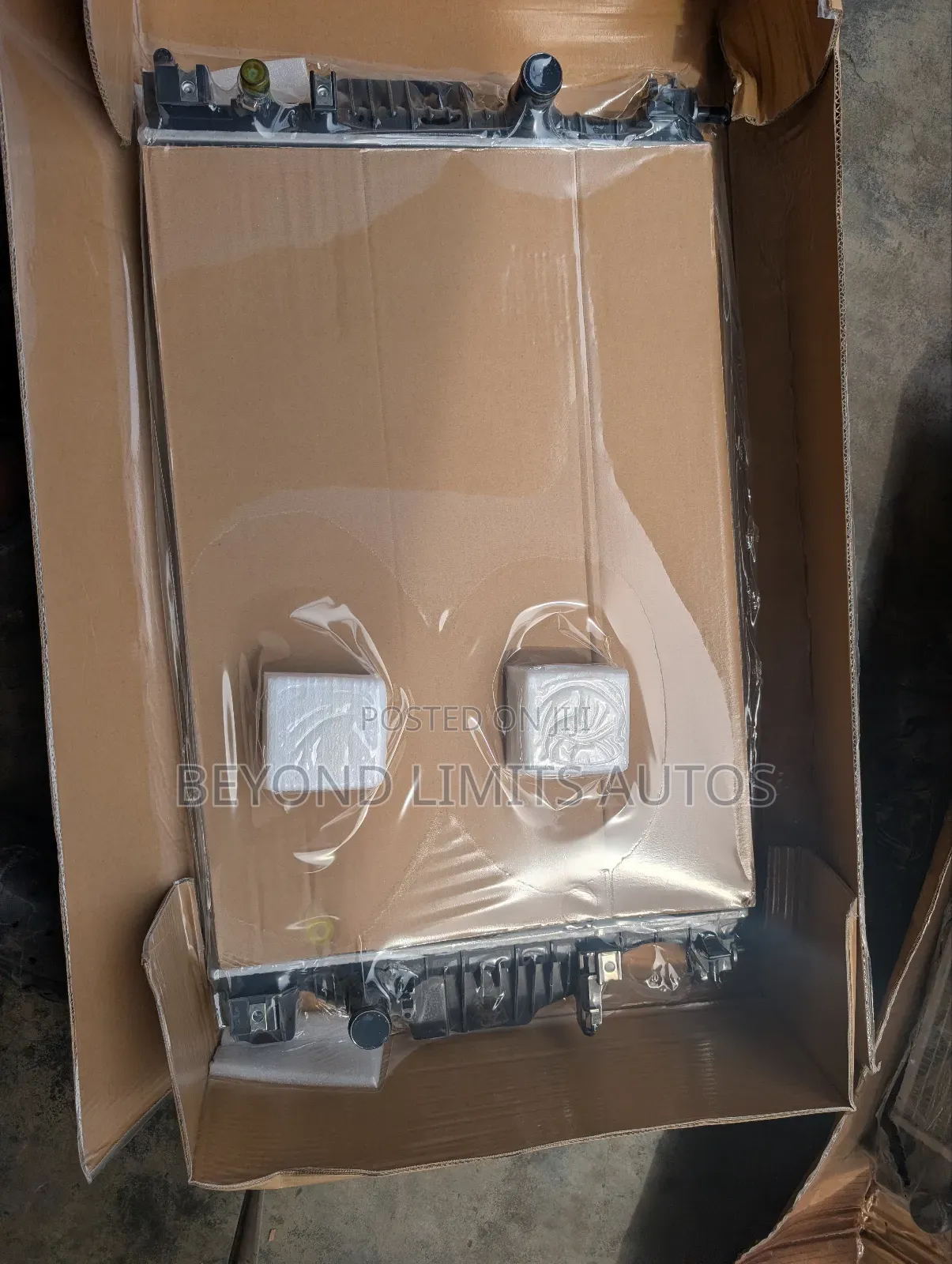 Ford Fusion 2014,2015,2016,2017,2018 Radiator / Water Tank
