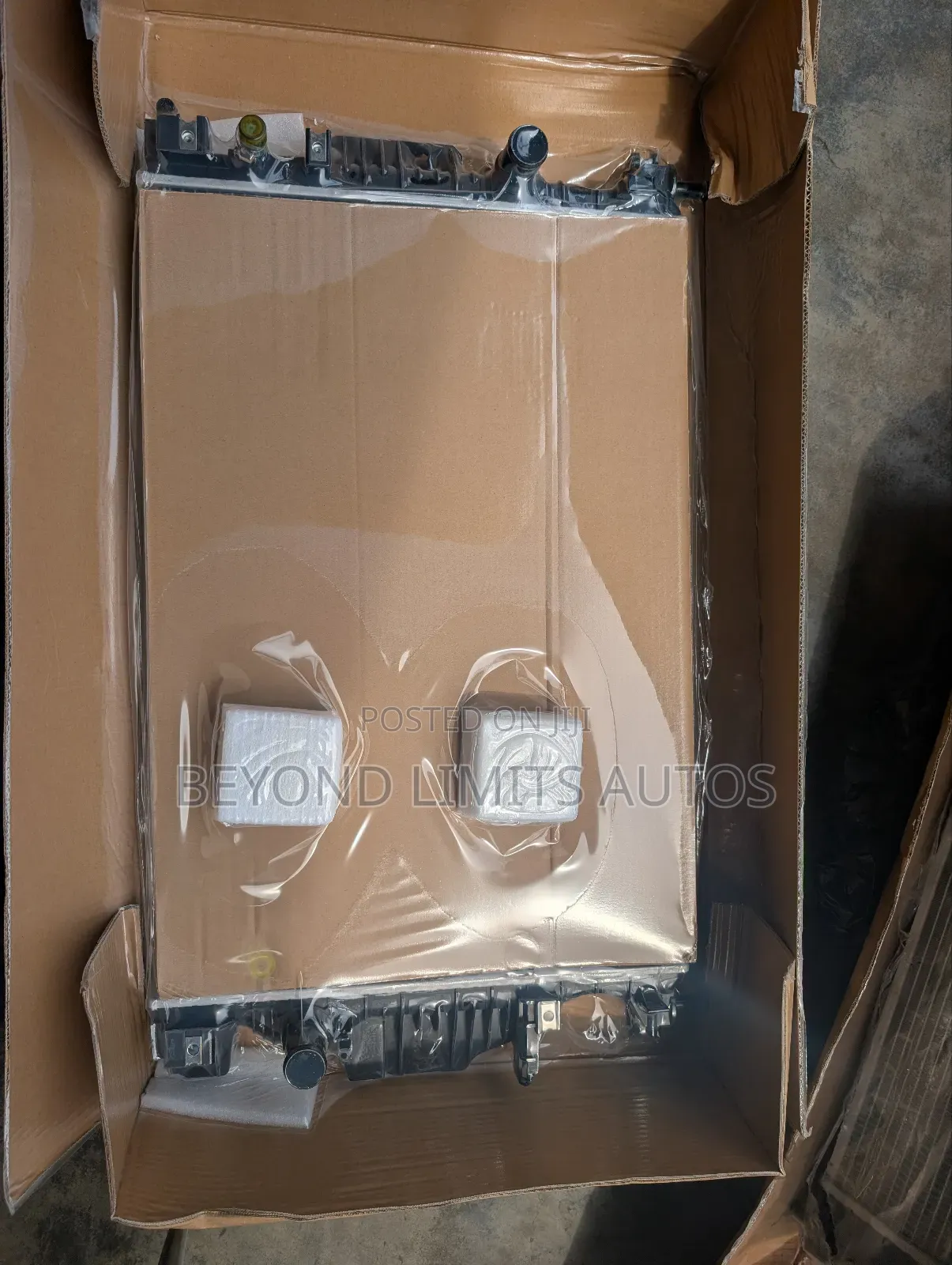 Ford Fusion 2014,2015,2016,2017,2018 Radiator / Water Tank