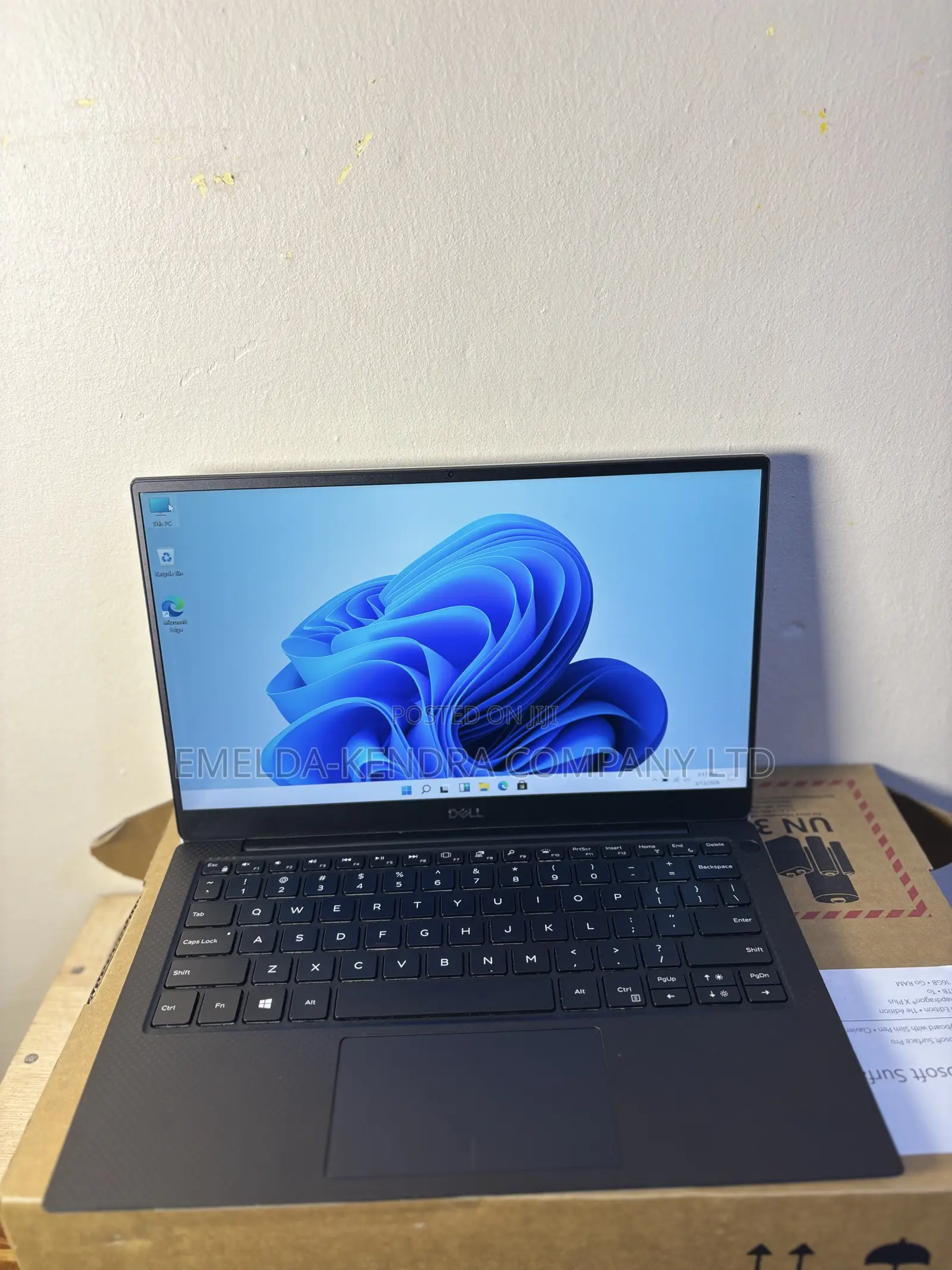 Laptop Dell XPS 13 7390 8GB Intel Core i5 SSD 256GB