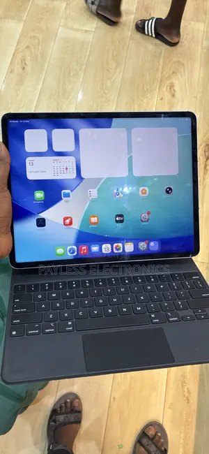 Apple iPad Pro 12.9 (2022) 256 GB
