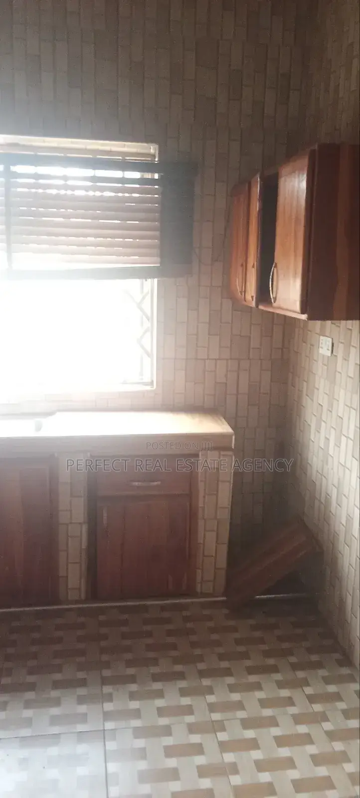 Furnished 4bdrm Apartment in Abuakwa Dkc, Kumasi Metropolitan for rent