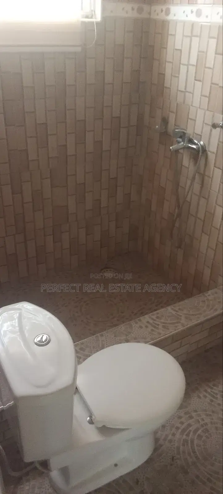 Furnished 4bdrm Apartment in Abuakwa Dkc, Kumasi Metropolitan for rent